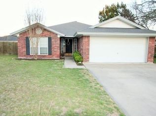 209 N Hill St, Burnet, TX 78611