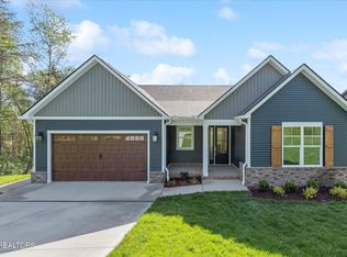 122 Amohi Way, Loudon, TN 37774