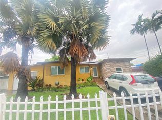 830 SW 74th Ave, Miami, FL 33144