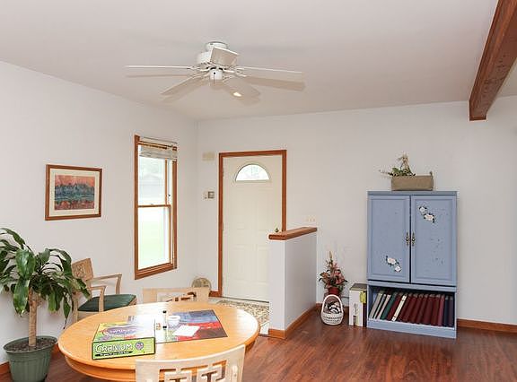 5th image of 417 W Park Ave