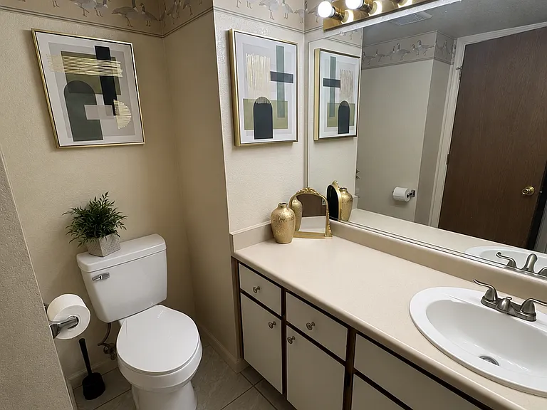 Eastwind Dr — Photo 3