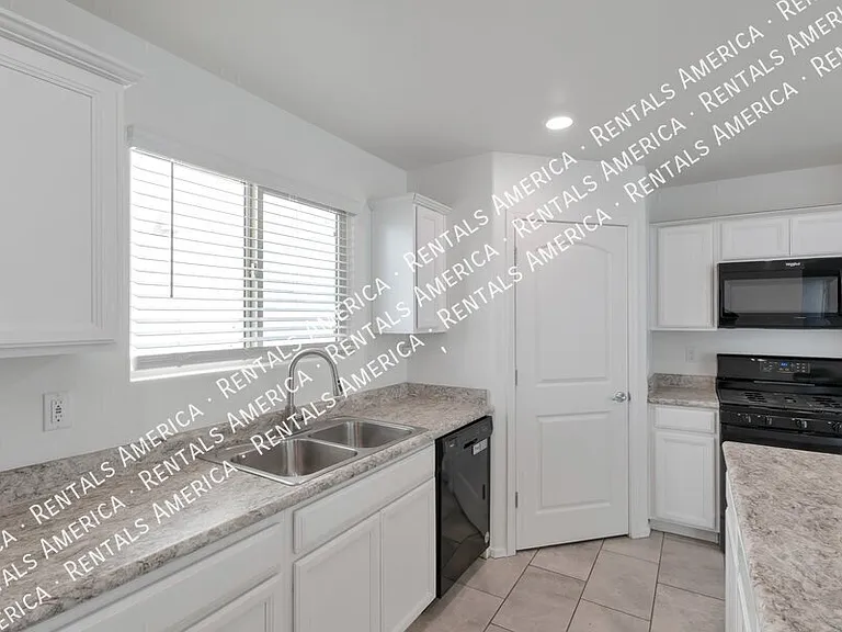 8755 E Stone Meadow Cir — Photo 14