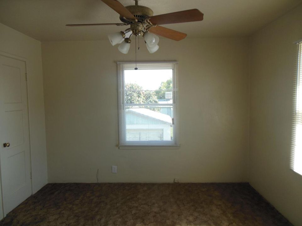 2nd image of 811 1/2 Wilson Ave