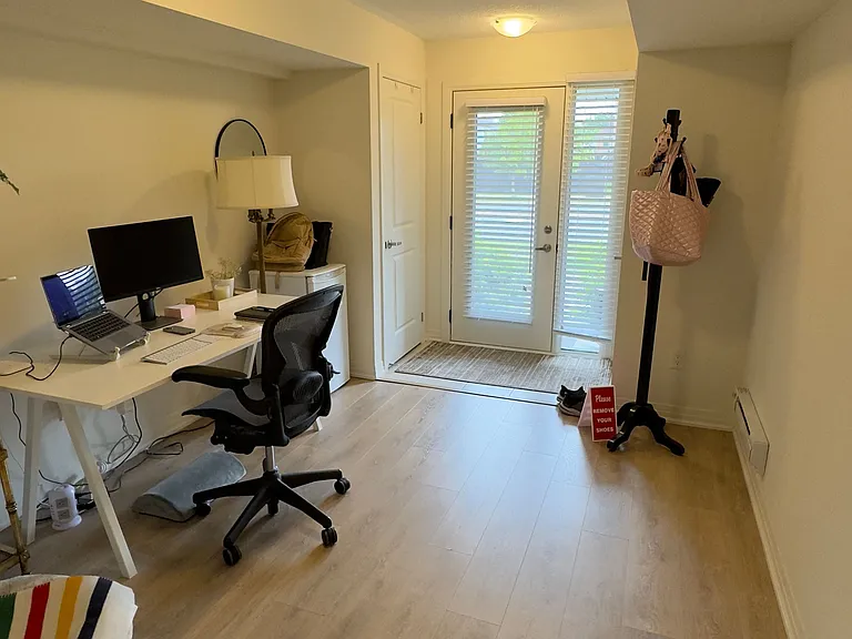 28 Emmas Way W — Photo 7