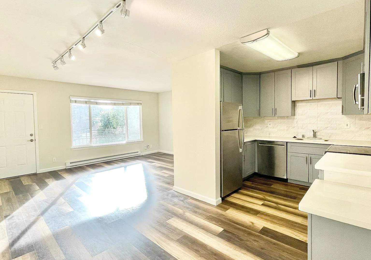 Gateway Apartments — Photo 2