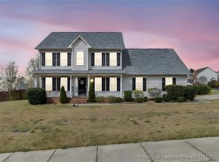 5405 Sunnybright Ln, Hope Mills, NC 28348