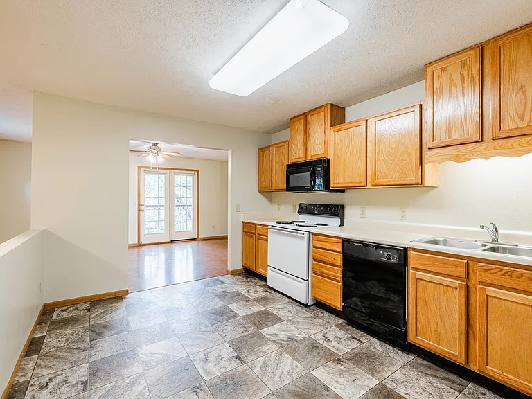3704 N 1st St #2 — Photo 9