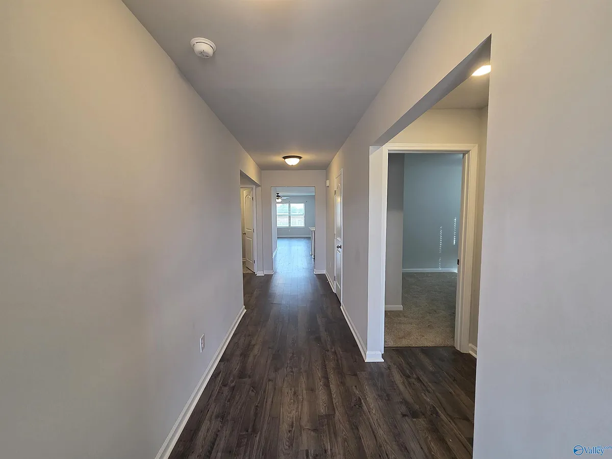 Building Photo - 147 Tobin Ln