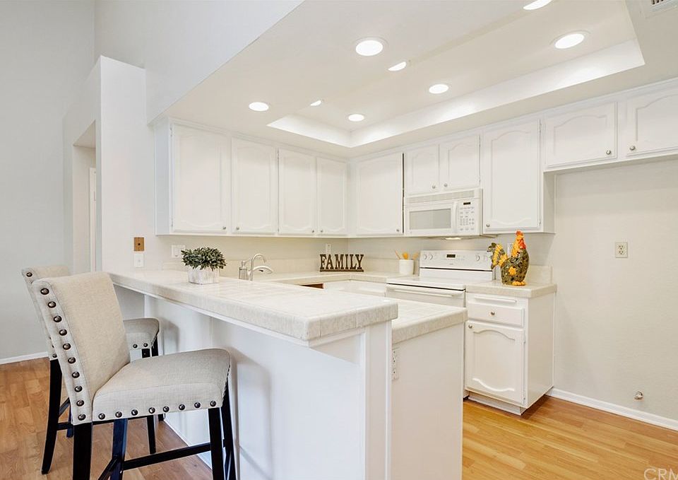1st image of 4313 Apricot Dr
