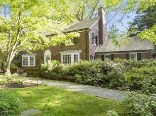 9 Aylesbury Rd, Worcester, MA 01609