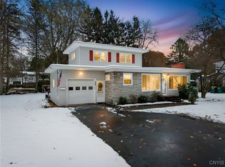 105 Herman Dr, North Syracuse, NY 13212