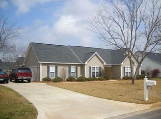 535 Grove Ln, Kathleen, GA 31047