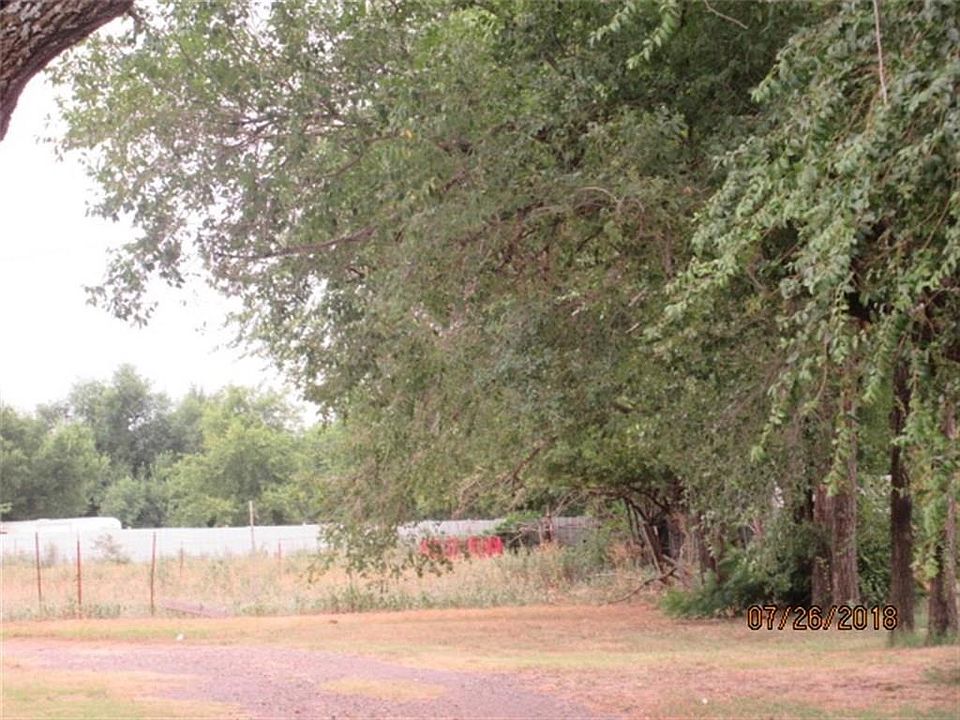 1st image of 4704 NE 36th St