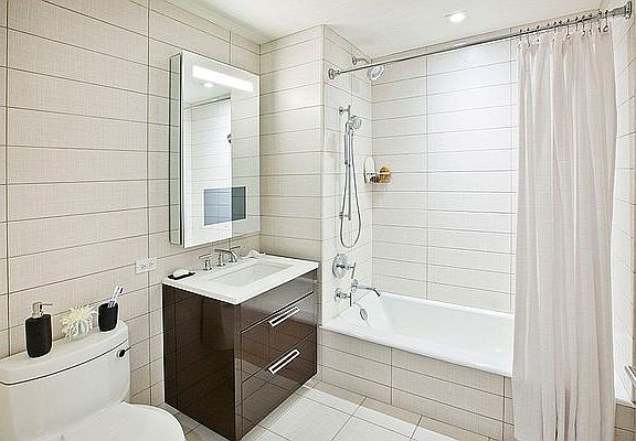 5th image of 227 W 77th St Penthouse B