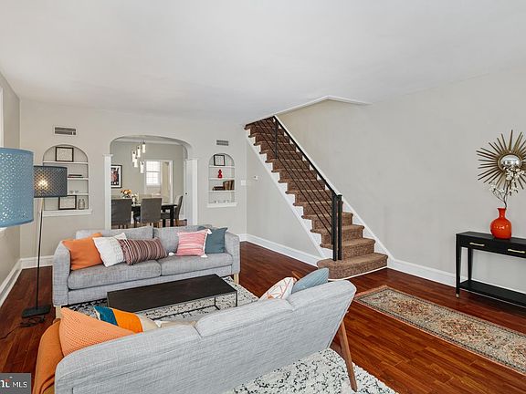 4th image of 1535 W Chelten Ave