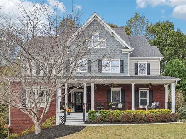 2064 Democracy Dr, Buford, GA 30519