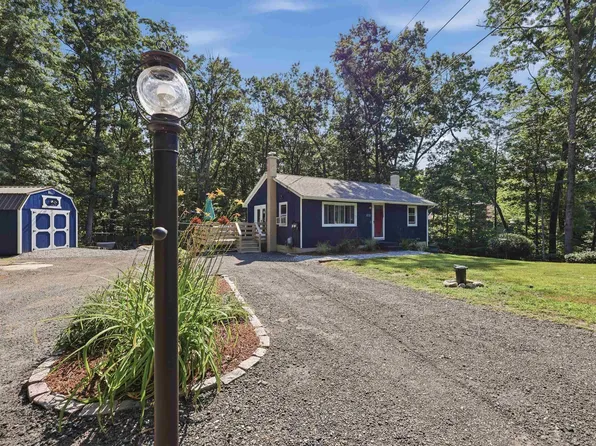 43 Seaverns Bridge Road, Merrimack, NH 03054