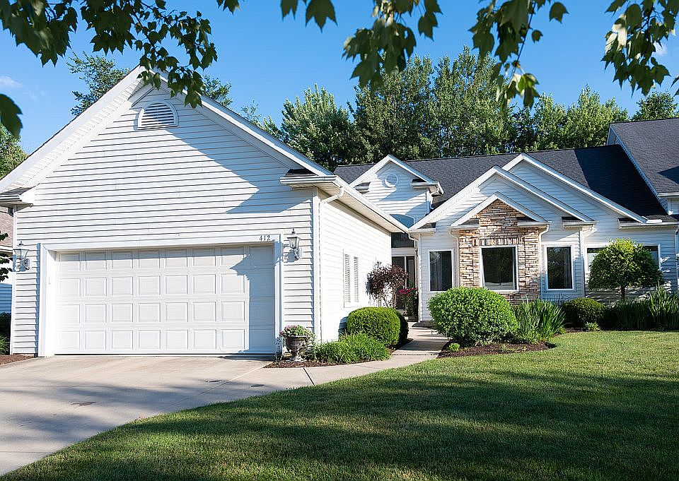 1st image of 412 Muirfield Dr
