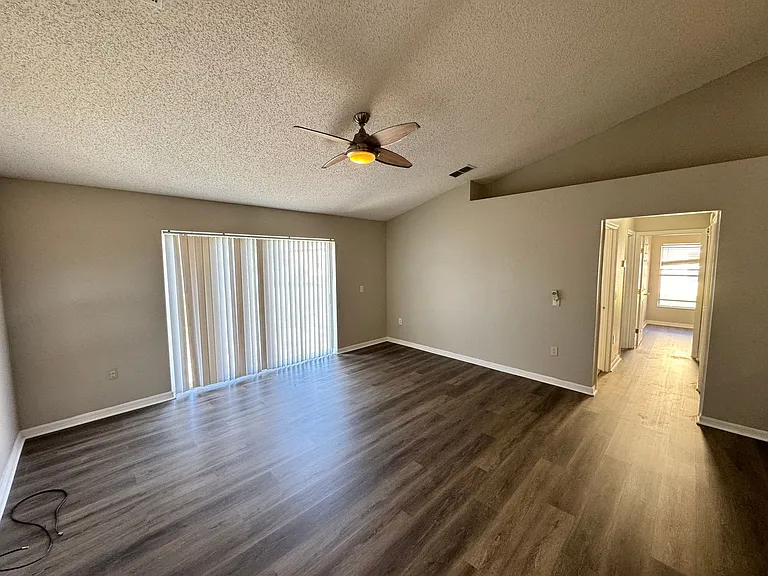 639 Bittern Ct — Photo 35