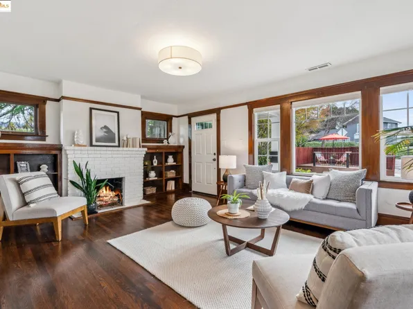 4517 Moraga Ave, Oakland, CA 94611
