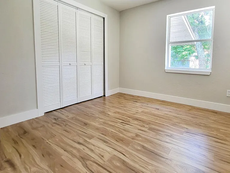 1660 Vernon Dicks Dr — Photo 10