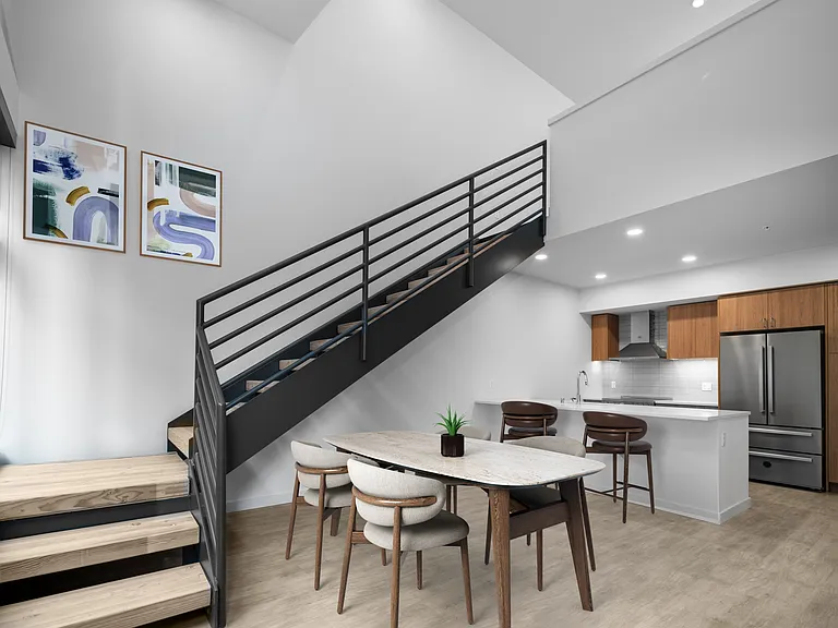 Eastline Grand — Photo 18