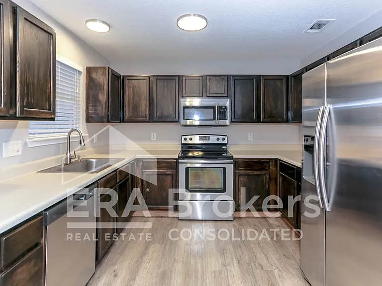 1614 Twisted Oak Dr #TWISTEDOAK1614 — Photo 9