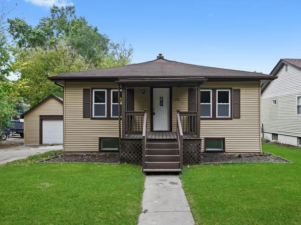 226 N Wilmette Ave, Westmont, IL 60559