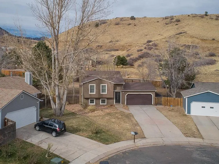 7244 White Buffalo Rd — Photo 2