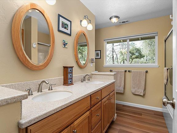 4th image of 15666 Wolf Mountain Rd