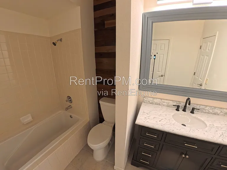 4545 Wheaton Dr #1-E309 — Photo 8