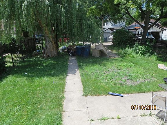 2nd image of 208 S 18th Ave