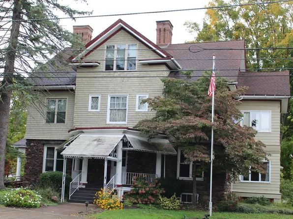 94 N Center St, Canton, PA 17724