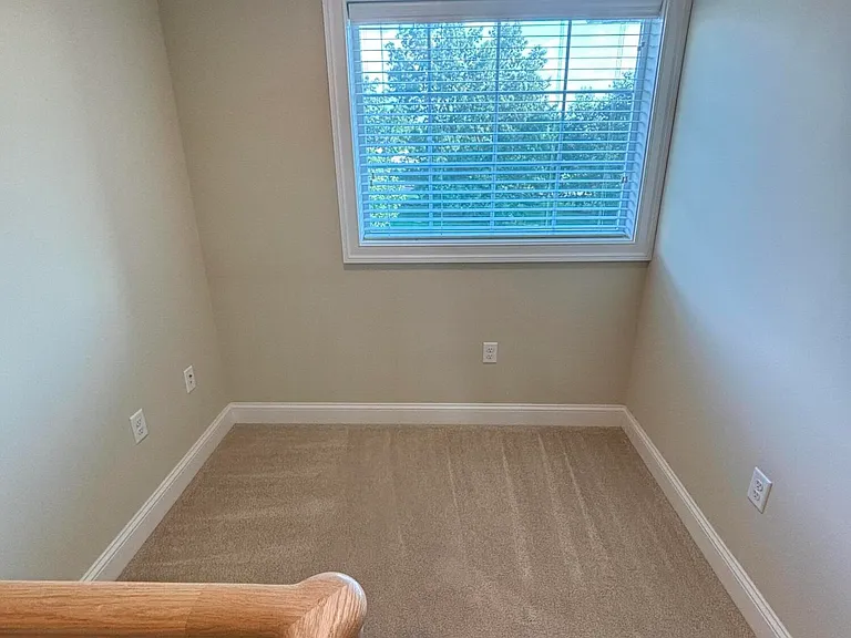 1803 Robinson Close — Photo 11