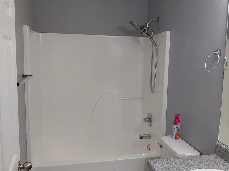 270 Eagle Dr — Photo 10