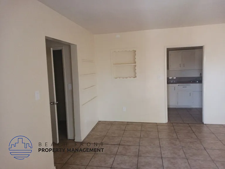 2609 Voorhees Ave — Photo 17