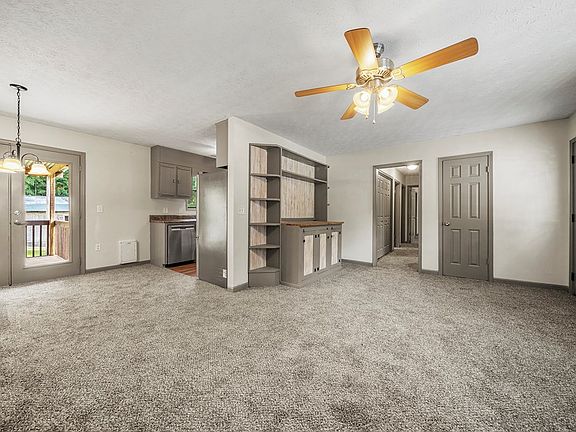 4th image of 6018 Sumter Dr