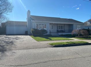 42 Shepard Ave, Swampscott, MA 01907