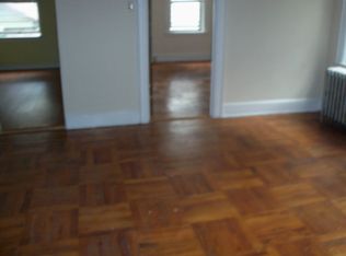 6923 62nd St #3, Ridgewood, NY 11385