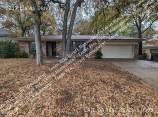 2212 Lucas Dr, Fort Worth, TX 76112