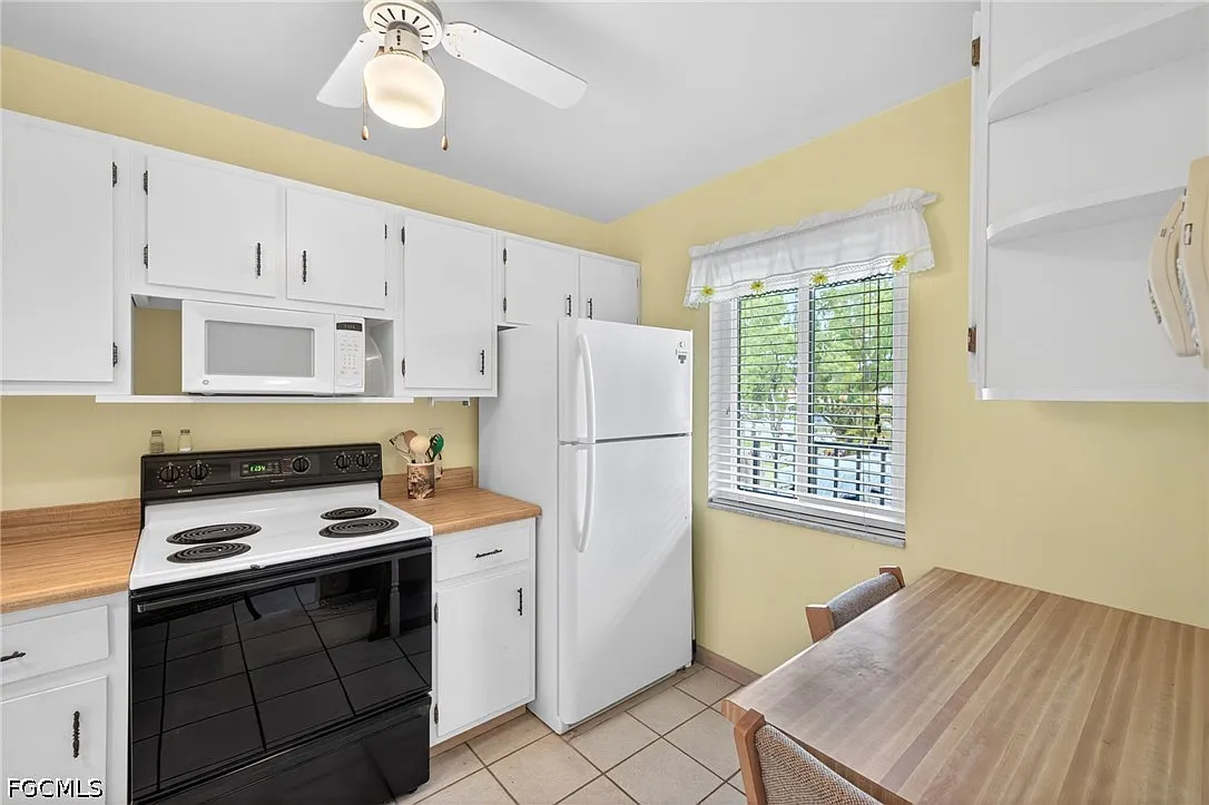 2 bed, 2.0 bath, 893 sqft, $1,200 — Photo 4