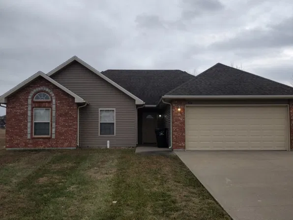 426 Poplar St, Warrensburg, MO 64093