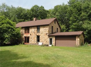 1074 Annisville Rd, Petrolia, PA 16050