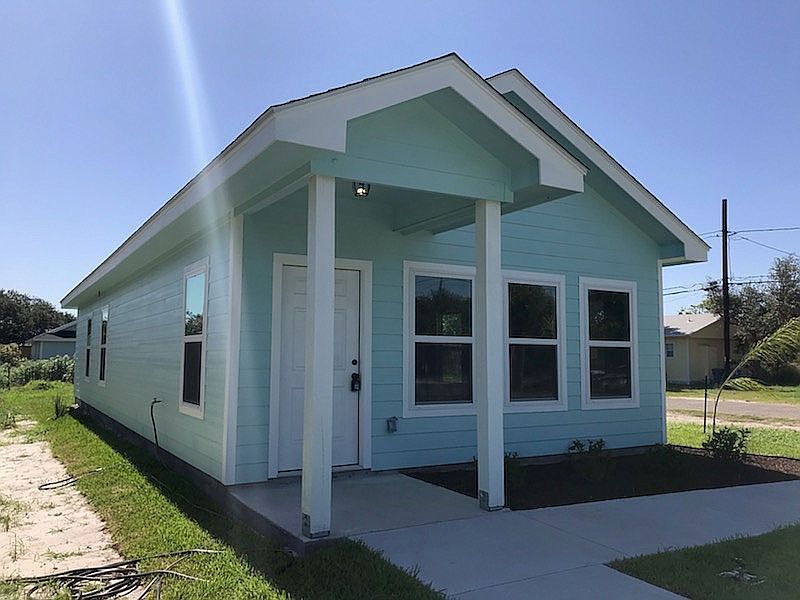 1st image of 310 E Nopal St