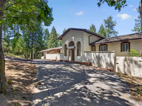655 Secret Town Ln, Colfax, CA 95713