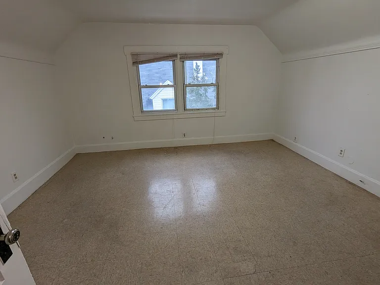 Upstairs bedroom