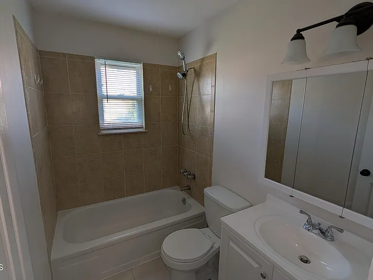 230 Sawmill Rd #A — Photo 12