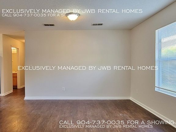 3rd image of 8422 Cocoa Ave