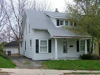 2nd image of 219 E Maplewood Ave