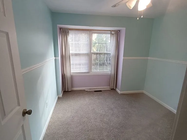 8028 Green Valley Ln — Photo 23